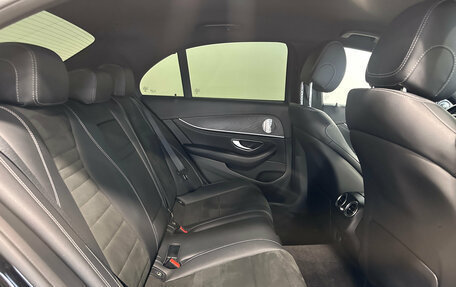 Mercedes-Benz E-Класс, 2021 год, 5 090 000 рублей, 25 фотография