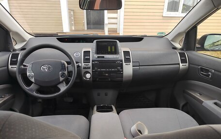 Toyota Prius, 2008 год, 850 000 рублей, 9 фотография