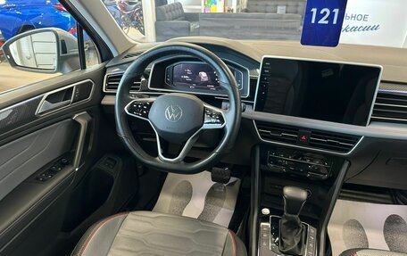 Volkswagen Tiguan II, 2021 год, 3 999 900 рублей, 14 фотография