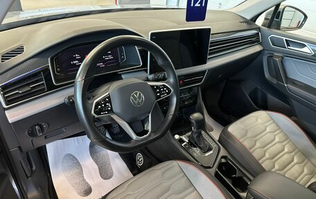 Volkswagen Tiguan II, 2021 год, 3 999 900 рублей, 11 фотография