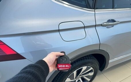 Volkswagen Tiguan II, 2021 год, 3 999 900 рублей, 26 фотография