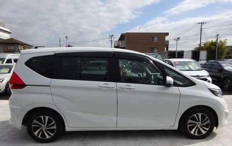 Honda Freed II, 2018 год, 1 540 000 рублей, 4 фотография