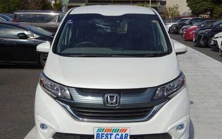 Honda Freed II, 2018 год, 1 540 000 рублей, 2 фотография