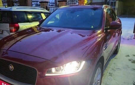 Jaguar F-Pace, 2017 год, 2 700 000 рублей, 2 фотография