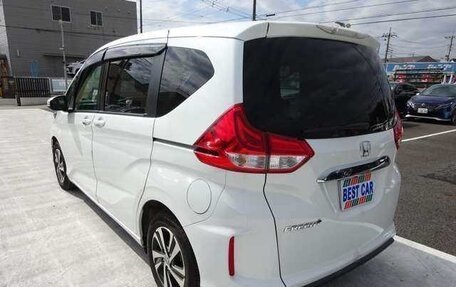 Honda Freed II, 2018 год, 1 540 000 рублей, 8 фотография