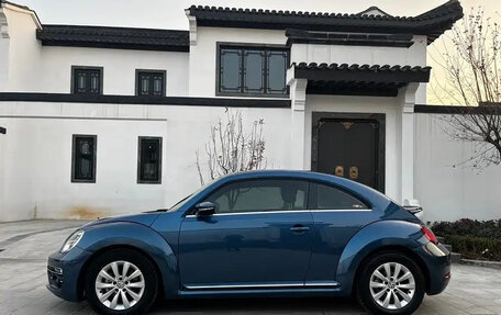 Volkswagen Beetle, 2018 год, 980 000 рублей, 2 фотография