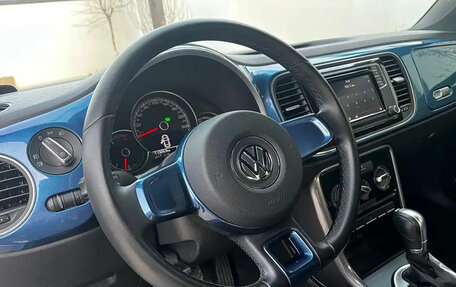 Volkswagen Beetle, 2018 год, 980 000 рублей, 6 фотография