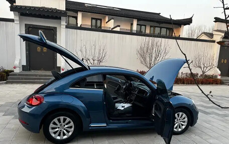 Volkswagen Beetle, 2018 год, 980 000 рублей, 10 фотография