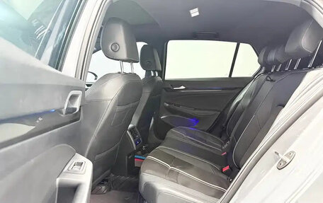 Volkswagen Golf VIII, 2023 год, 1 850 000 рублей, 7 фотография