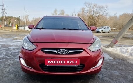 Hyundai Solaris II рестайлинг, 2011 год, 670 000 рублей, 6 фотография
