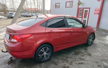 Hyundai Solaris II рестайлинг, 2011 год, 670 000 рублей, 11 фотография