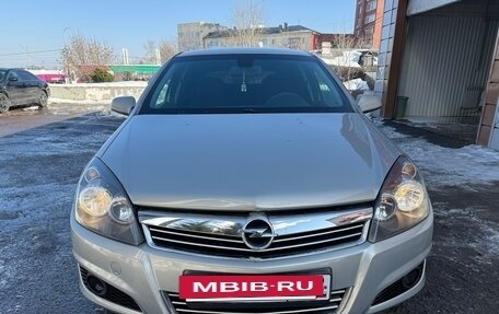 Opel Astra H, 2008 год, 385 000 рублей, 2 фотография