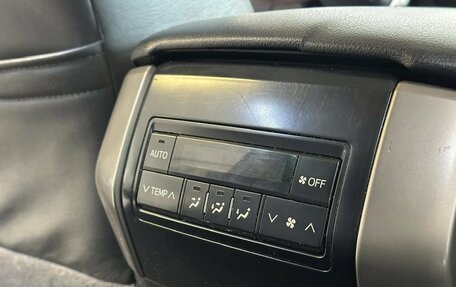 Toyota Land Cruiser Prado 150 рестайлинг 2, 2012 год, 2 950 000 рублей, 25 фотография