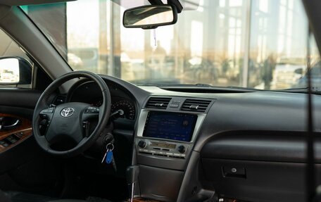 Toyota Camry, 2010 год, 1 260 000 рублей, 10 фотография