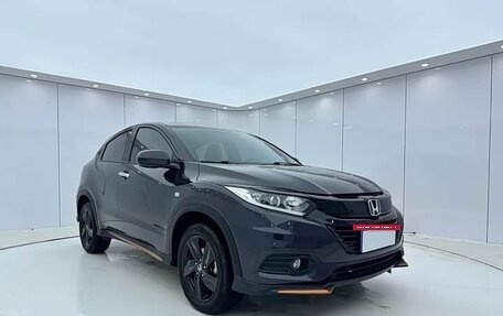 Honda Vezel, 2022 год, 1 357 000 рублей, 3 фотография