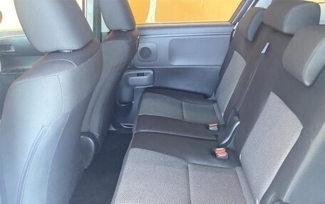 Toyota Sienta, 2023 год, 1 320 000 рублей, 17 фотография