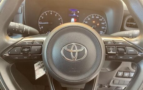 Toyota Sienta, 2023 год, 1 320 000 рублей, 13 фотография