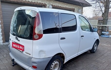 Toyota FunCargo, 2000 год, 195 000 рублей, 2 фотография