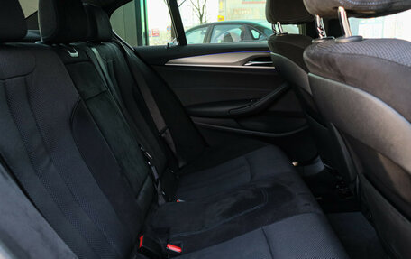 BMW 5 серия, 2019 год, 3 600 000 рублей, 8 фотография