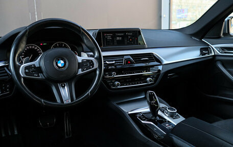 BMW 5 серия, 2019 год, 3 600 000 рублей, 12 фотография