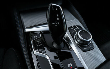 BMW 5 серия, 2019 год, 3 600 000 рублей, 19 фотография