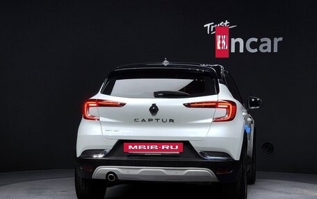 Renault Captur II, 2021 год, 1 390 000 рублей, 4 фотография