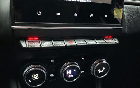 Renault Captur II, 2021 год, 1 390 000 рублей, 16 фотография