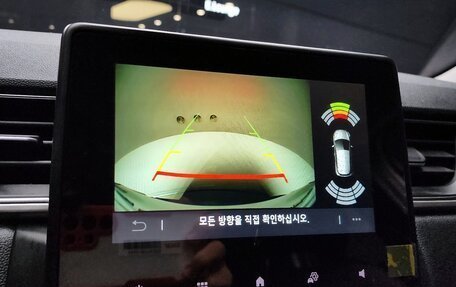 Renault Captur II, 2021 год, 1 390 000 рублей, 13 фотография