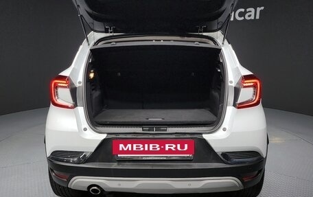 Renault Captur II, 2021 год, 1 390 000 рублей, 9 фотография