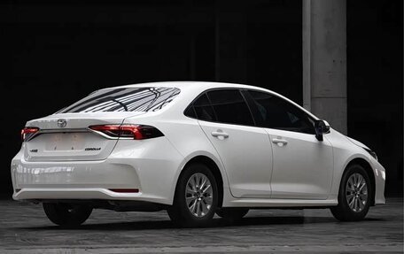 Toyota Corolla, 2022 год, 1 300 000 рублей, 6 фотография