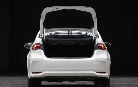 Toyota Corolla, 2022 год, 1 300 000 рублей, 8 фотография