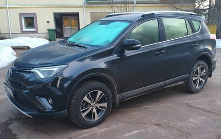 Toyota RAV4, 2015 год, 2 100 000 рублей, 2 фотография