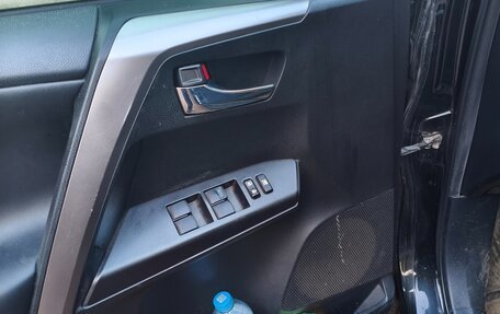 Toyota RAV4, 2015 год, 2 100 000 рублей, 5 фотография