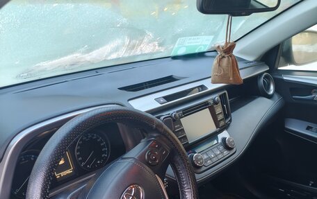 Toyota RAV4, 2015 год, 2 100 000 рублей, 6 фотография