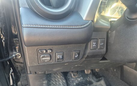 Toyota RAV4, 2017 год, 1 950 000 рублей, 8 фотография