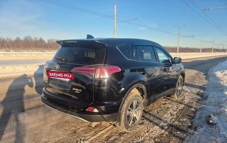 Toyota RAV4, 2017 год, 1 950 000 рублей, 12 фотография