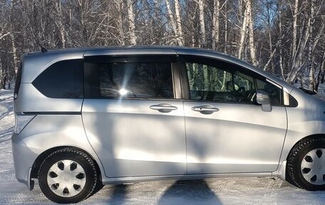 Honda Freed I, 2012 год, 900 000 рублей, 8 фотография