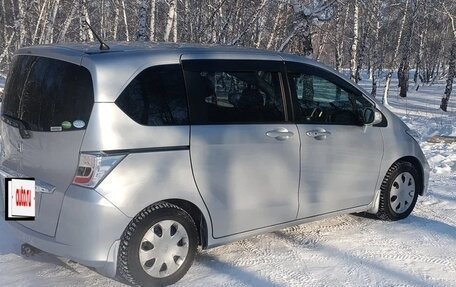 Honda Freed I, 2012 год, 900 000 рублей, 7 фотография