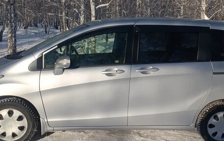 Honda Freed I, 2012 год, 900 000 рублей, 10 фотография