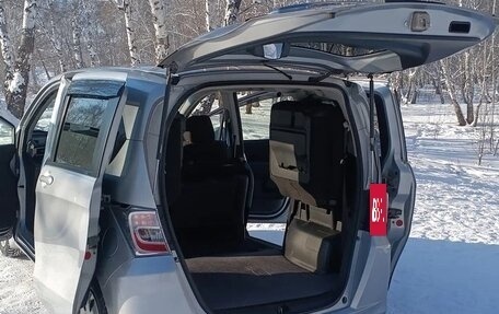 Honda Freed I, 2012 год, 900 000 рублей, 20 фотография