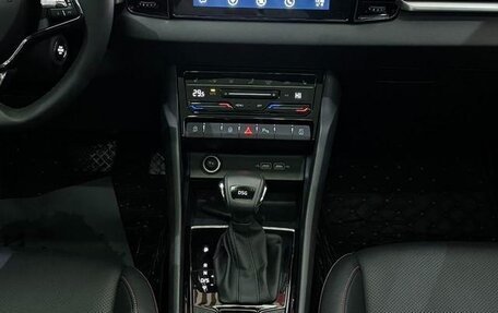 Skoda Karoq I, 2022 год, 2 200 000 рублей, 9 фотография
