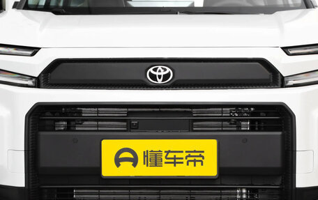 Toyota RAV4, 2025 год, 3 355 229 рублей, 21 фотография