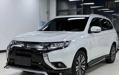 Mitsubishi Outlander III рестайлинг 3, 2022 год, 1 700 000 рублей, 1 фотография