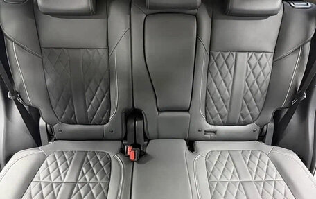 Mitsubishi Outlander III рестайлинг 3, 2022 год, 1 700 000 рублей, 12 фотография