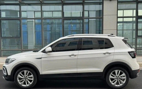 Volkswagen T-Cross I, 2023 год, 1 294 003 рублей, 3 фотография