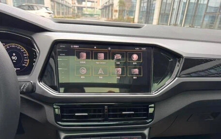 Volkswagen T-Cross I, 2023 год, 1 294 003 рублей, 13 фотография