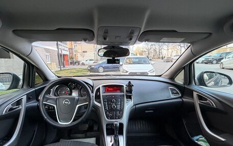 Opel Astra J, 2011 год, 599 000 рублей, 19 фотография