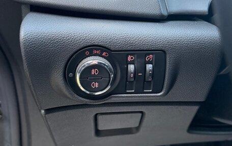 Opel Astra J, 2011 год, 599 000 рублей, 22 фотография