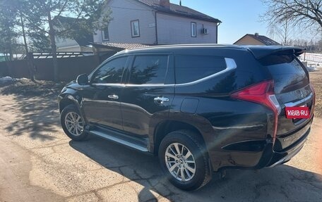 Mitsubishi Pajero Sport III рестайлинг, 2020 год, 3 200 000 рублей, 4 фотография