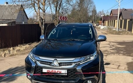 Mitsubishi Pajero Sport III рестайлинг, 2020 год, 3 200 000 рублей, 8 фотография